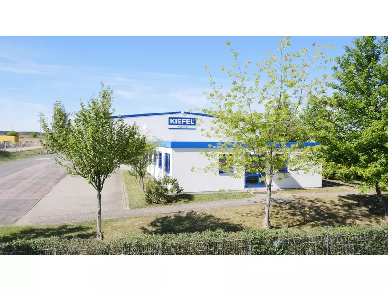 Außenansicht Werk 2.webp